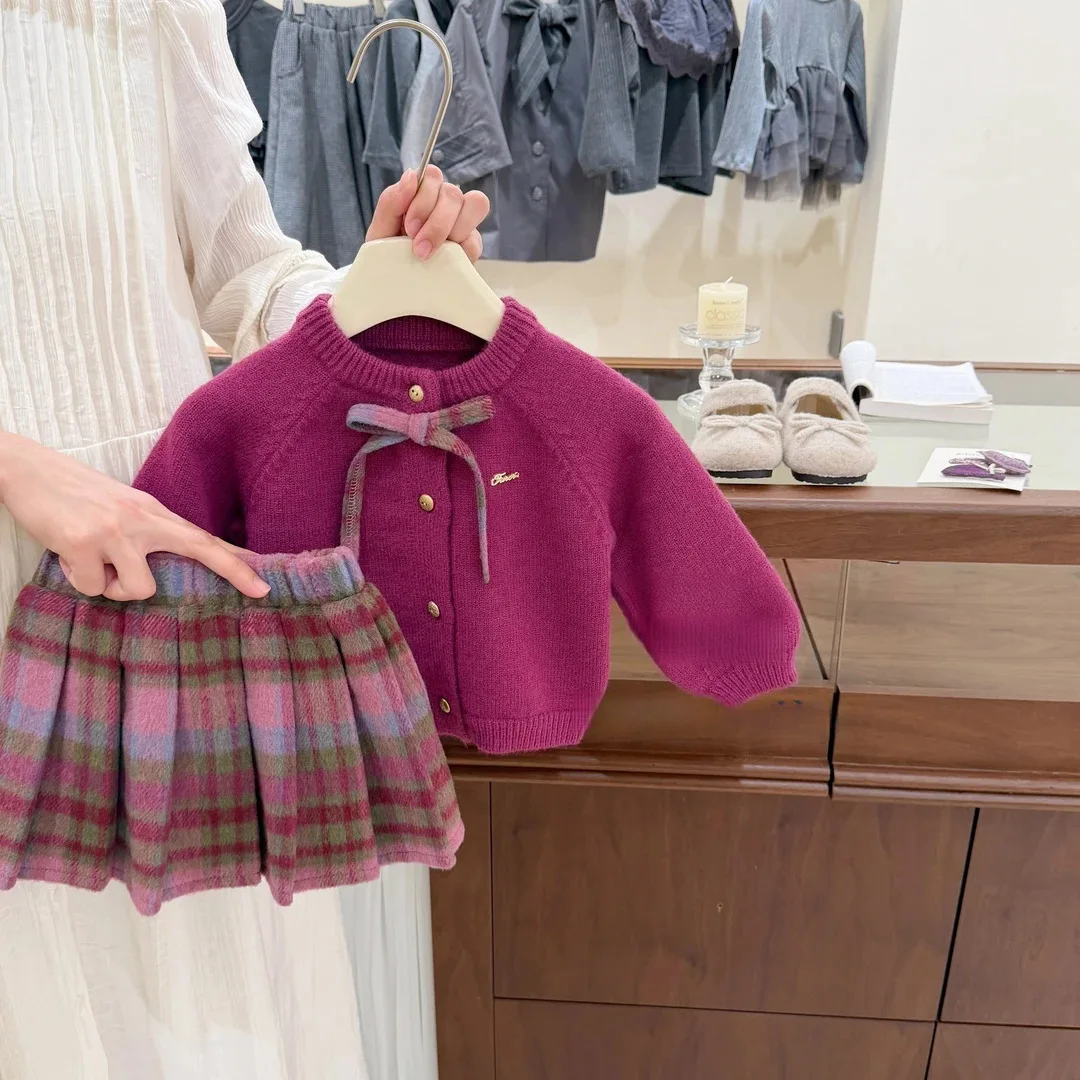 

Girls' Autumn and Winter Set Knitted Sweater Cardigan Jacket Plaid Skirt High-end Color Purple Skirt