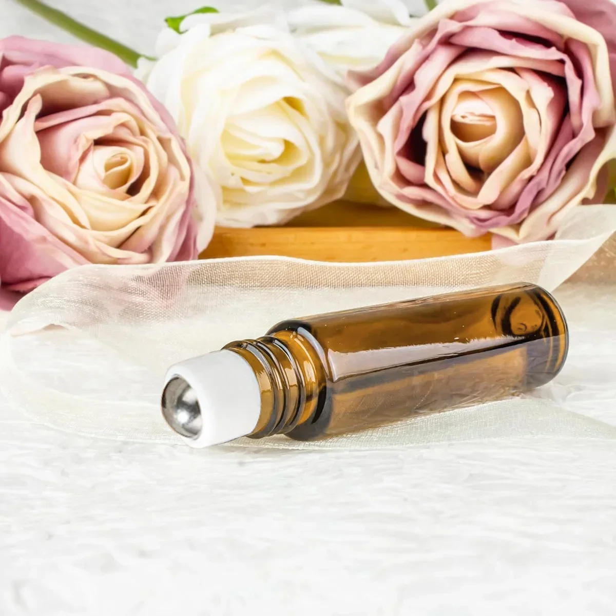 Liquid Container Amber Glass Roll on Empty Bottle Plastic Cap Roller Ball for Perfume Essence Oil Skin Care Products Makeup Tool