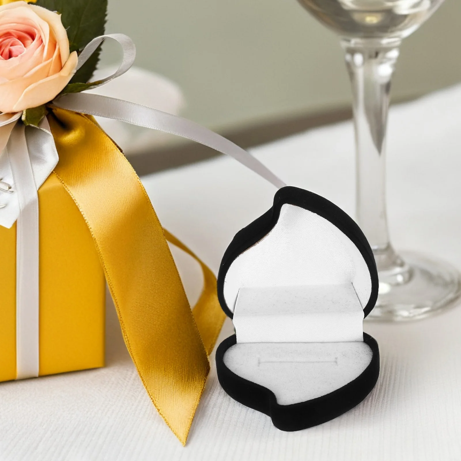 

Heart Shape Ring Box Unique Design Flocking Interior Sturdy Construction Easy Open Universal Size Earring Organizer