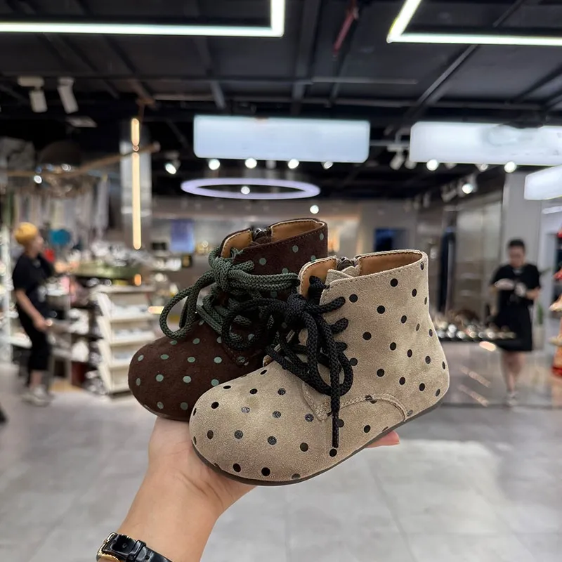 

2025 New Spring Autumn Children Boots Pu Leather Cute Polka Dots Barefoot Shoes Rubber Sole Ankle Fashion Toddler Girls Boots