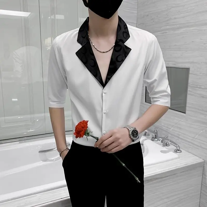 2025 새로운 잘 생긴 얇은 패션 캐주얼 하이 엔드 감각 5 점 소매 셔츠 유행 다목적 맞춤형 남성 셔츠