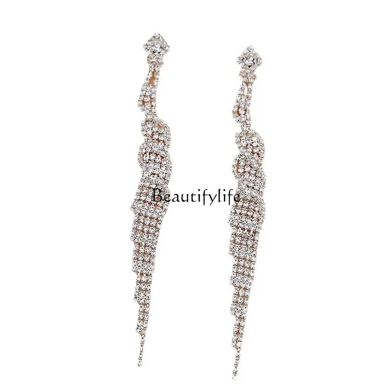 

European and American temperament fringed rhinestone long earrings, dress banquet full of diamond earrings