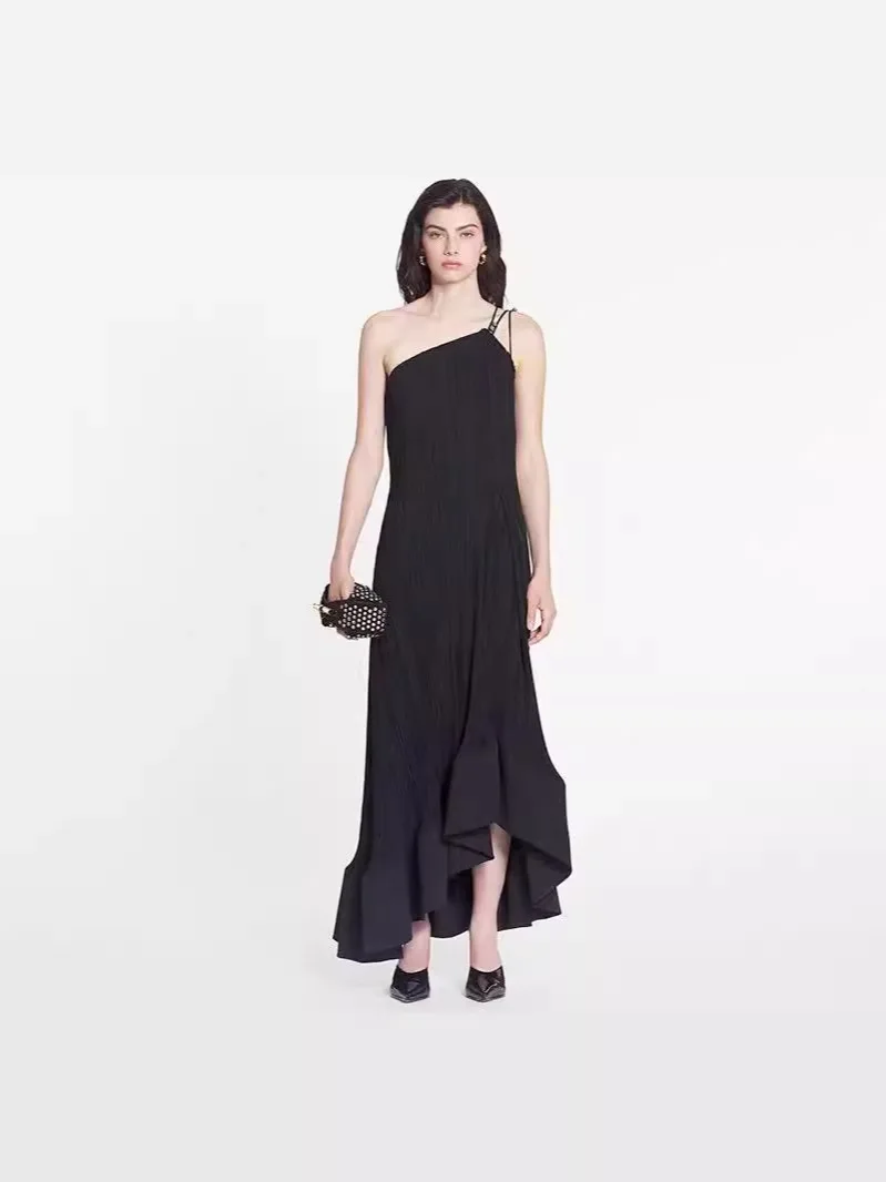 

2024 Summer One Shoulder Sleeveless Dress European Fashion Sexy Pleated Loose Ruffle Edge Party Elegant Long Dress G139