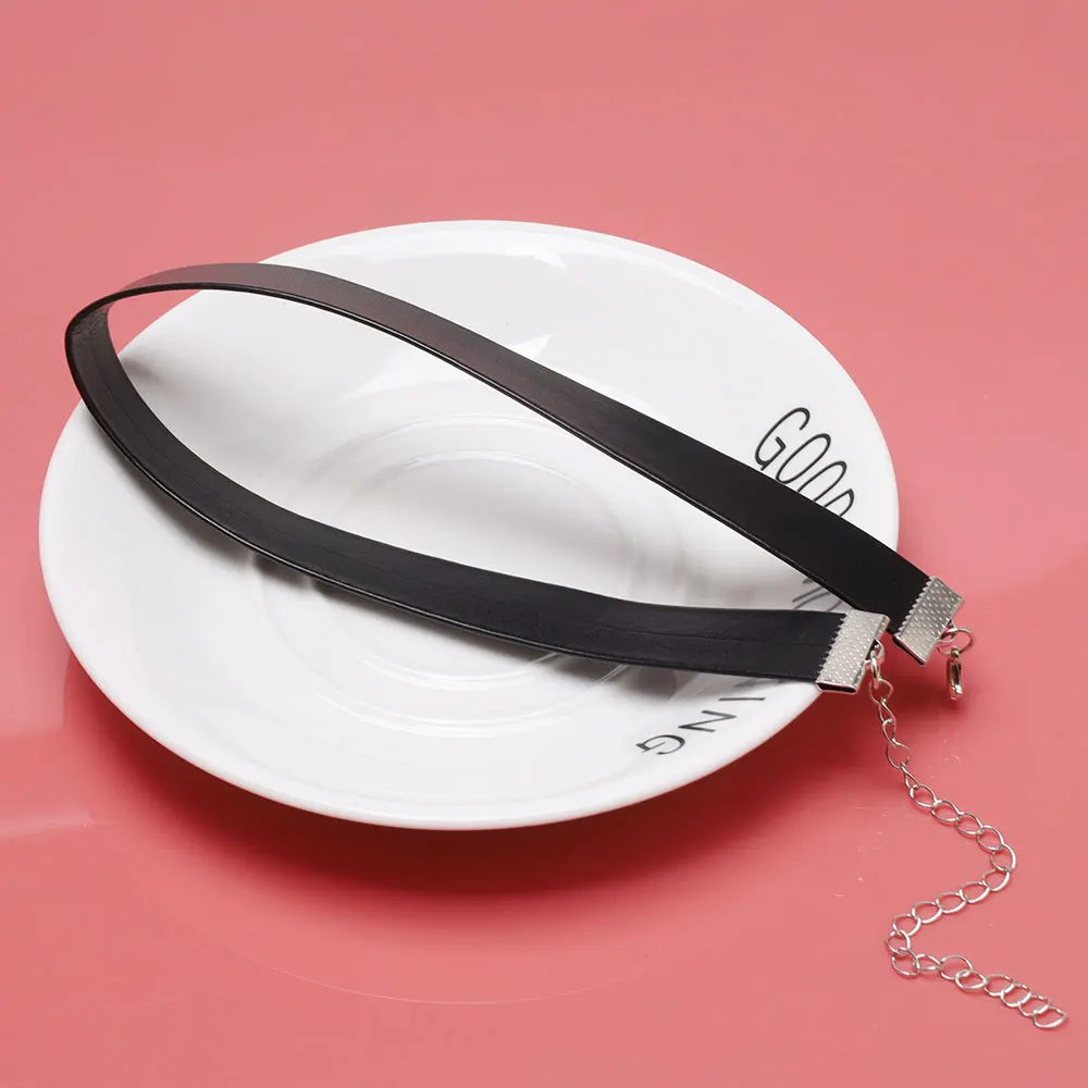 Retro gotische persoonlijkheid kraag zwart lederen kraag ketting sleutelbeen ketting geschikt voor dagelijks gebruik en feestkleding vakantiegeschenken