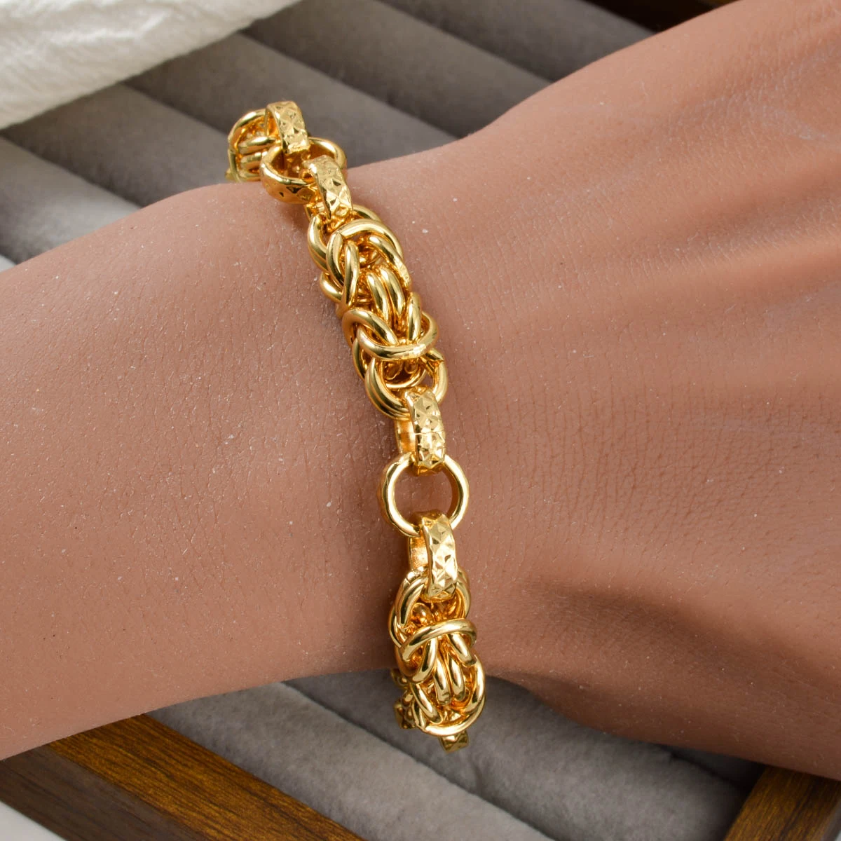 Chunky Twisted Link Bracelet For Men Women Copper Cuban Interwoven Chain Bracelet Statement Jewelry For Party Daily Unisex Gift