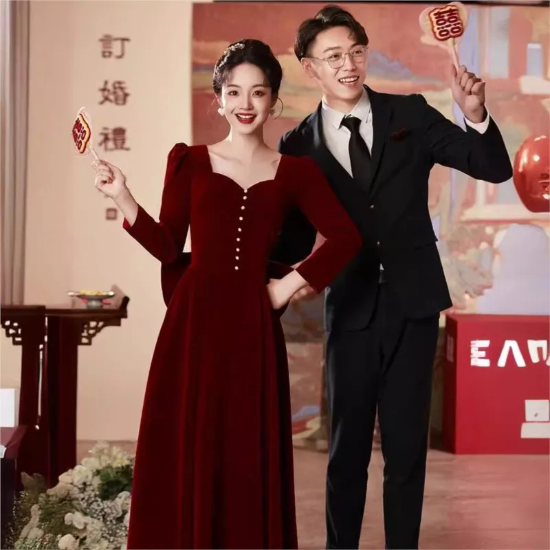 فستان مخملي جديد باللون الأحمر الخمري بأكمام طويلة لتحميصها #3