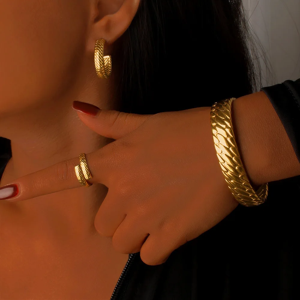 DIY accessories Guangdong jewelry cross-border light luxury C-shaped earrings open bracelet ring premium versatile tire texture