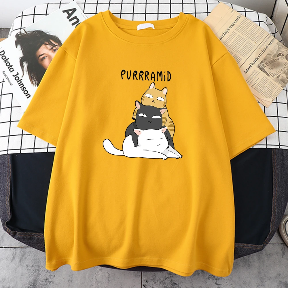 Three Cats Playing Pyramid Game Print Men Tshirt Short Sleeve Comfortable Teescotton Breathable Topsummer Street Clothes For Man