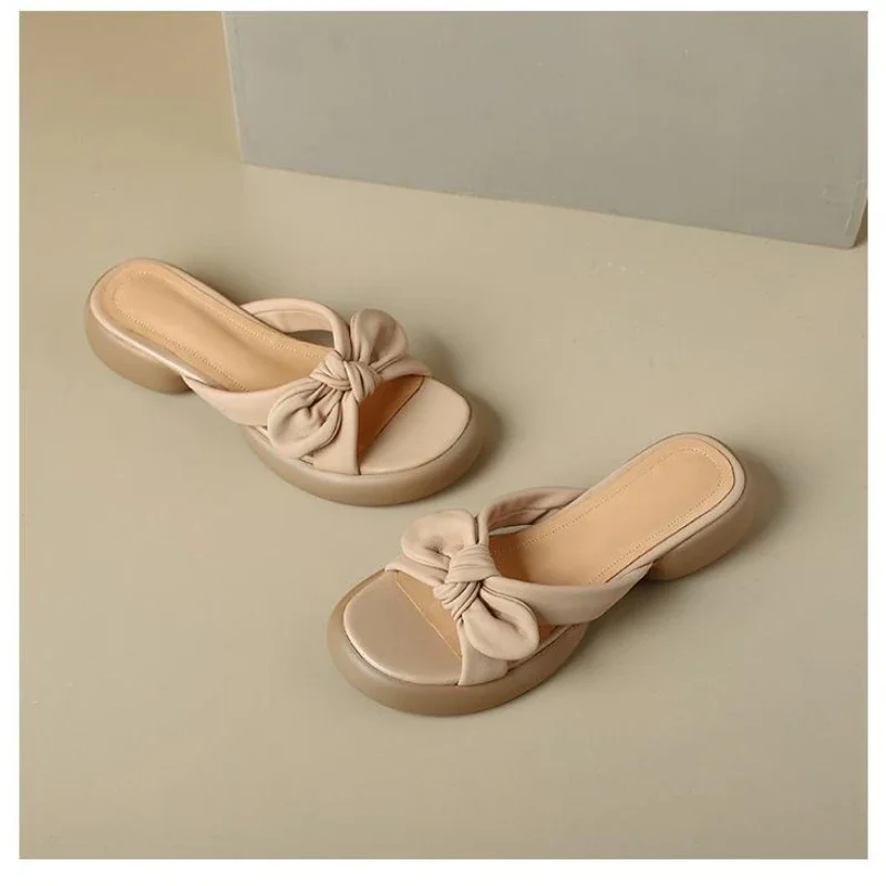 

Stylish Leather Ladies Slippers with Butterfly Knot Thick-Soled Sandals Women 2024 Casual Chunky Heel Shoes for Women