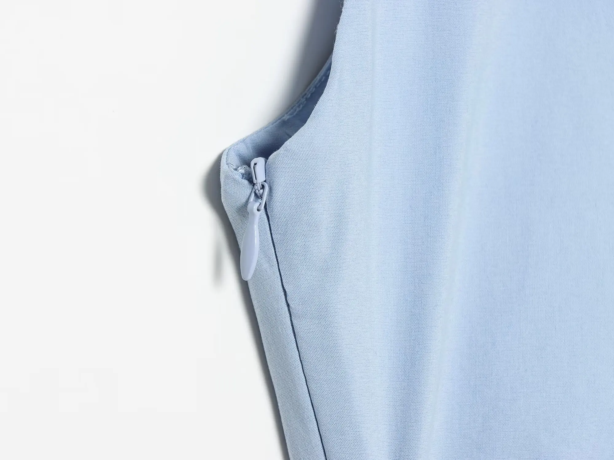 TFMLN 2026 Damen Sommer Tanktops Lässiges Basic Ärmelloses Shirt Eleganter Schräghals Einfarbig Schmal Geschnitten Urlaubs-Modekleidung – Detail 10