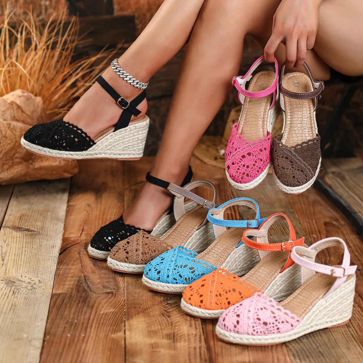 Fashion Sandals 2026 New Edition Baotou Slope Heel Thick Bottom Waterproof Platform Straw Weaving and Foreign Trade Sandals