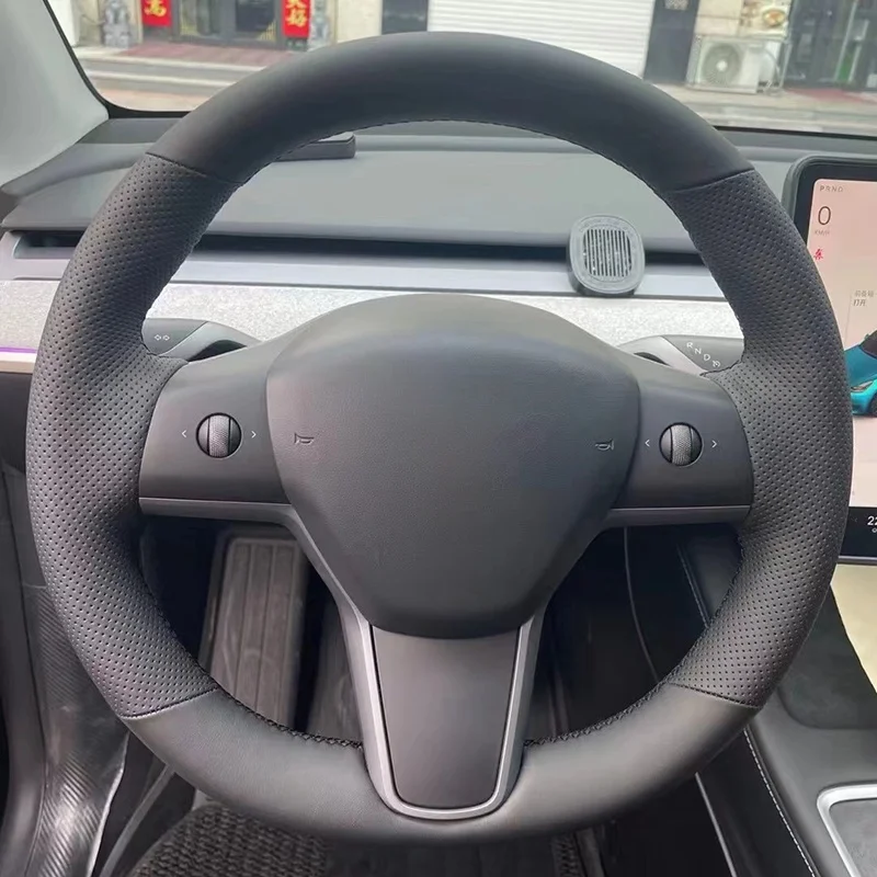 DIY araba için direksiyon kılıfı kaymaz delikli suni deri Tesla modeli 3 2015-2020 Model Y 2019 2020 araba aksesuarla