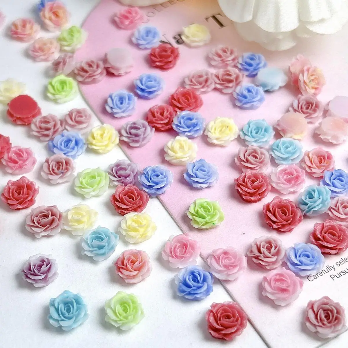 60PCS 시뮬레이션 된 솔리드 컬러 빛나는 모란 수지 네일 아트 장식 미니멀리스트 독특한 부드러운 꽃 네일 매력 DIY 손톱 부품