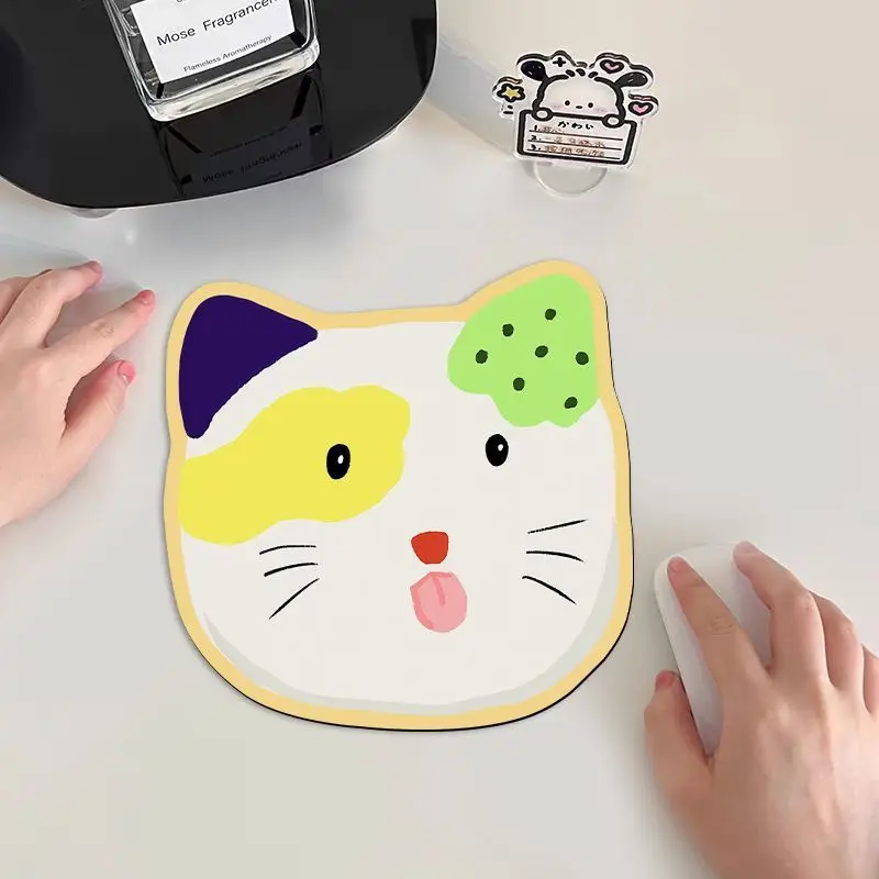 Kawaii Irregular Floral Kitten Mouse Pad, Portable Anti-Slip Rubber Desk Mat, Cute Cat Mousepad for Office Laptop Study, Aesthet
