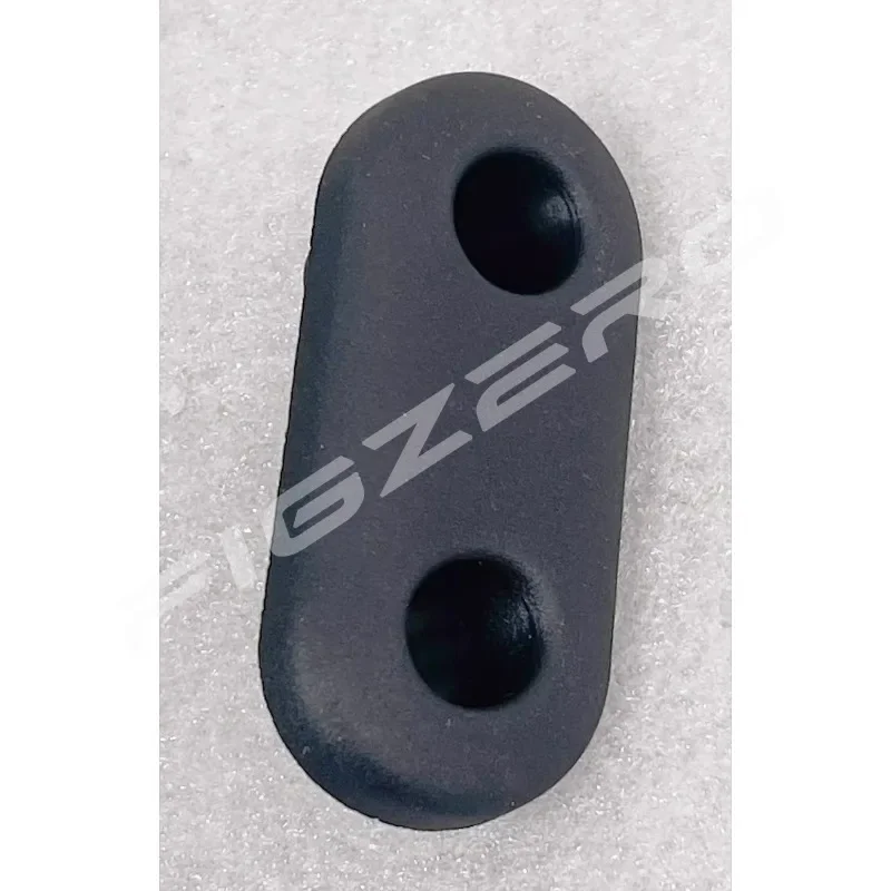 SU60098 R211071 Bonnet Tie Rod Sleeve Tractor Parts for John Deere 6E1504PL 6E1404 CN IV