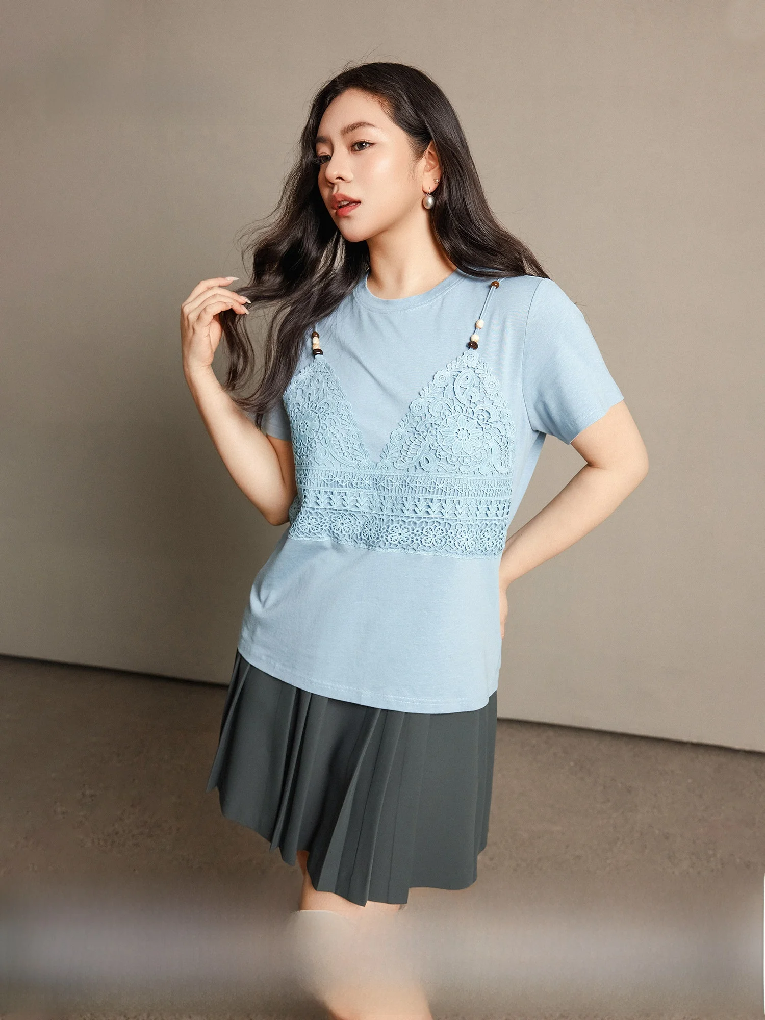 

Женская повседневная футболка Plusmall Mis Forest с кружевными вставками, имитация двухслойности, из смесового льна, с круглым вырезом