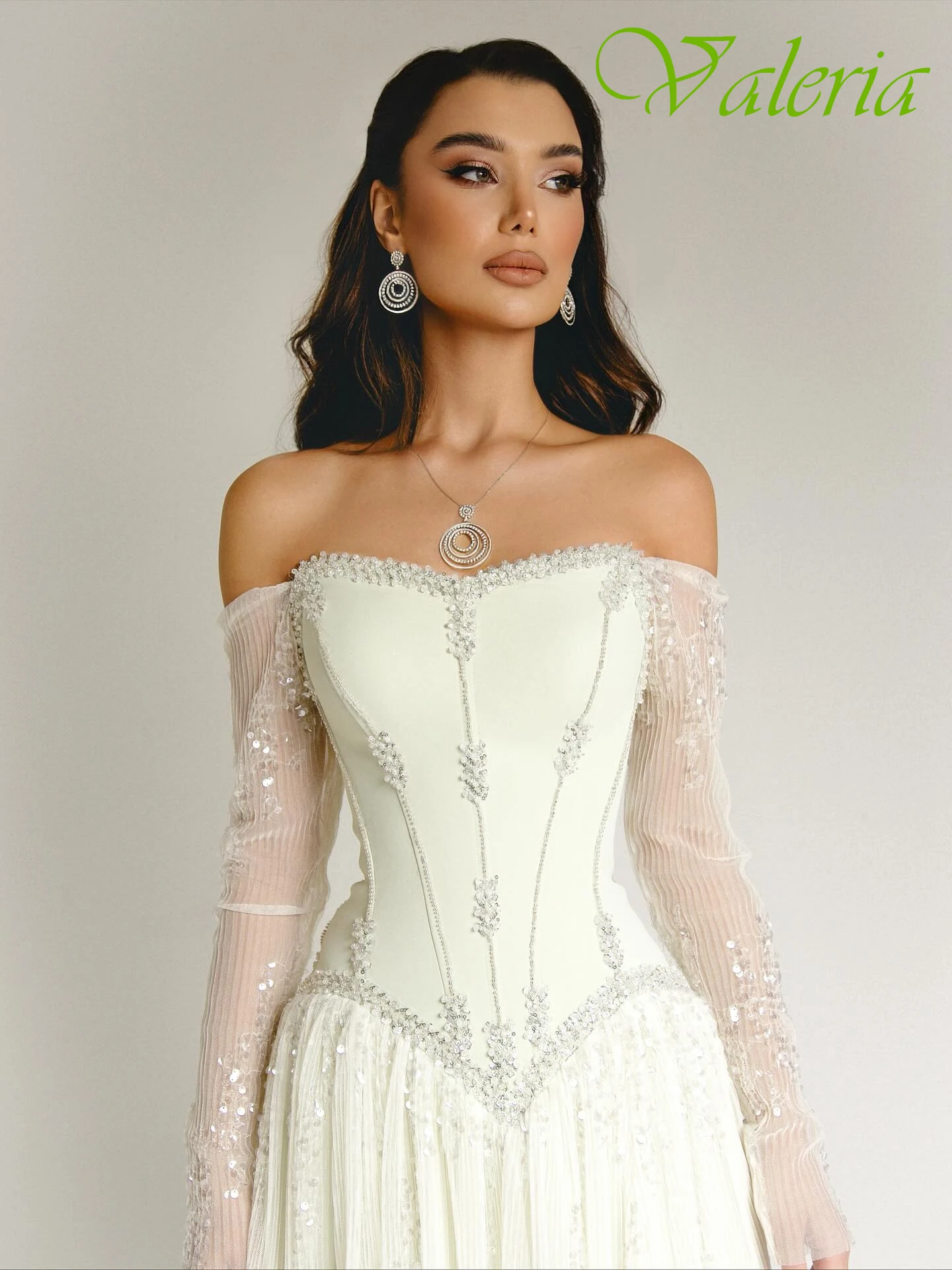 カスタマイズされた A ライン ボートネック キャップ スリーブ エレガントなイブニング ドレス 繊細なセレブ ガウン 高品質のモダンなフォーマル パーティー ドレス