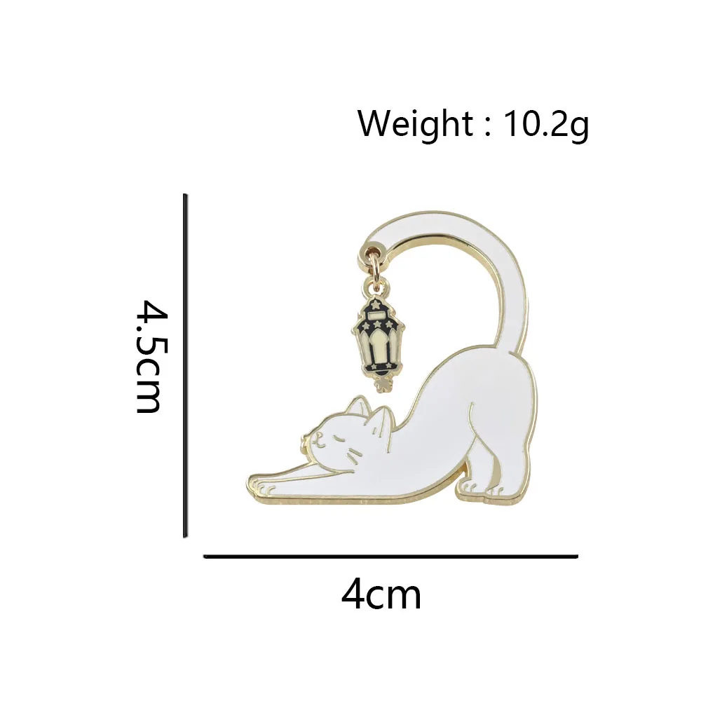 Niedliche weiße Katzen-Emaille-Pins, baumelnde Laternen-Broschen, dehnbare Kätzchen-Hängelampen-Reversnadeln, Rucksack-Schmuckgeschenk, Großhandel – Detail 2