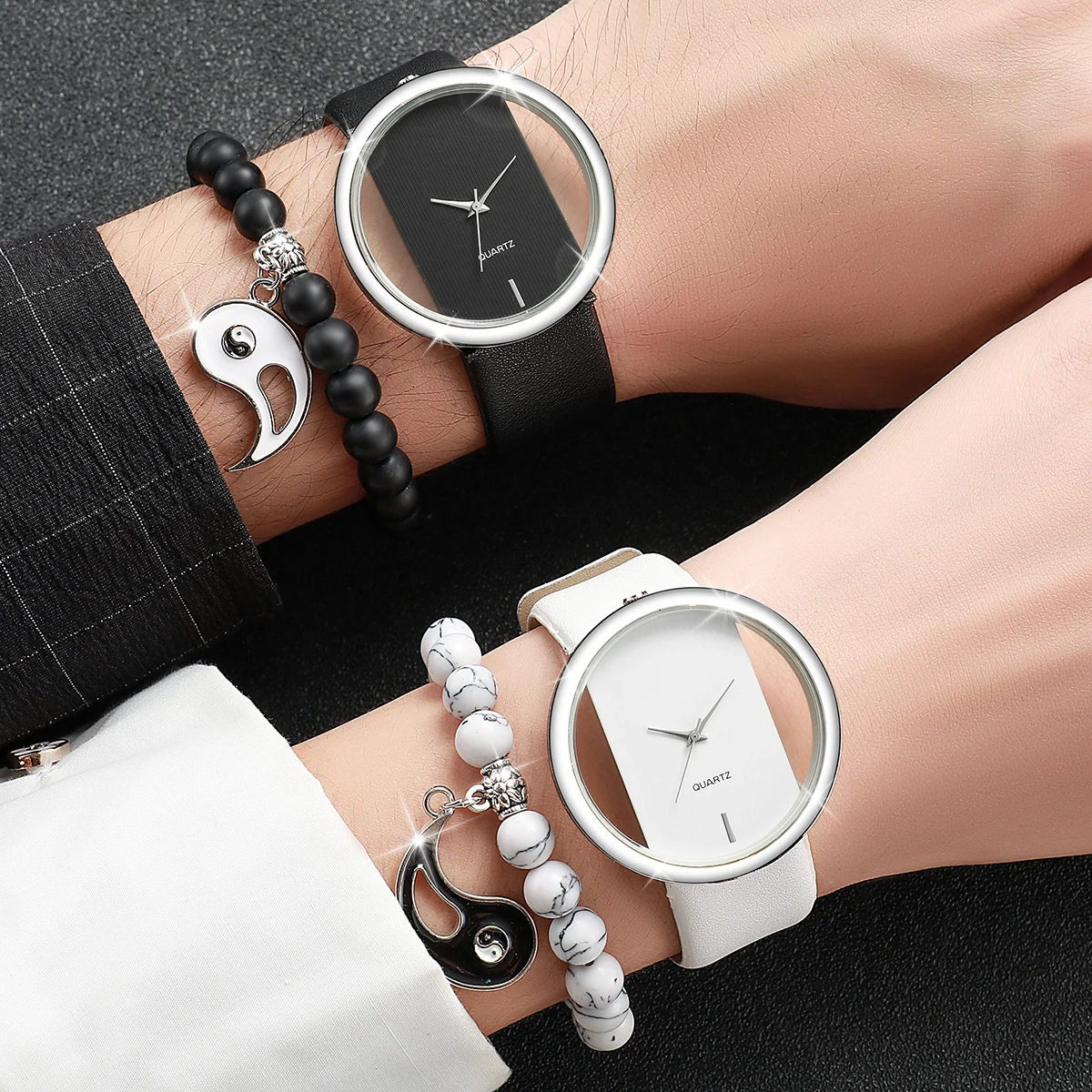 4PCS Couple Watches Fashion Hollow-out Dial Leather Band Ladies Quartz Watch Bracelets Set（Without Box）