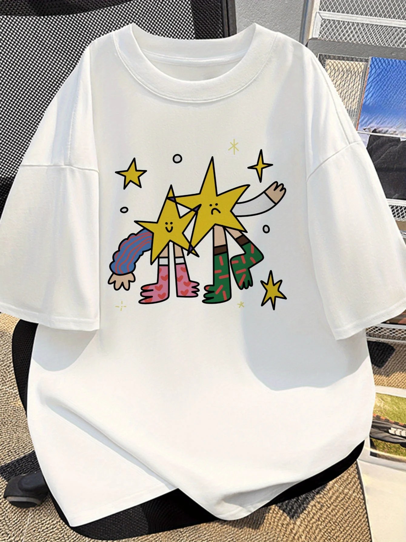 Men's Dancing Stars Cartoon Print Cotton T-Shirt - Casual Short Sleeve Round Neck Summer Top, Playful Graphic Design, Machine Washable, Everyday Wear, Quirky Style, Comfortable Fit, Breathable Fabric