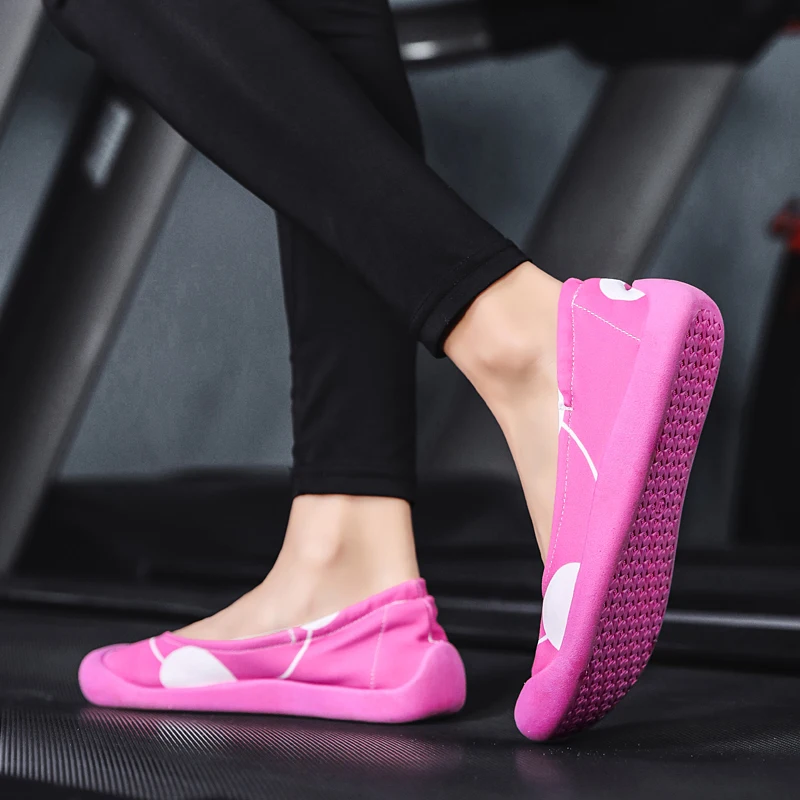 Yishen mulheres sapatos ao ar livre yoga sapatos de dança sapatos de fitness flats casuais leves para as mulheres sneakers mocassins escorregar em