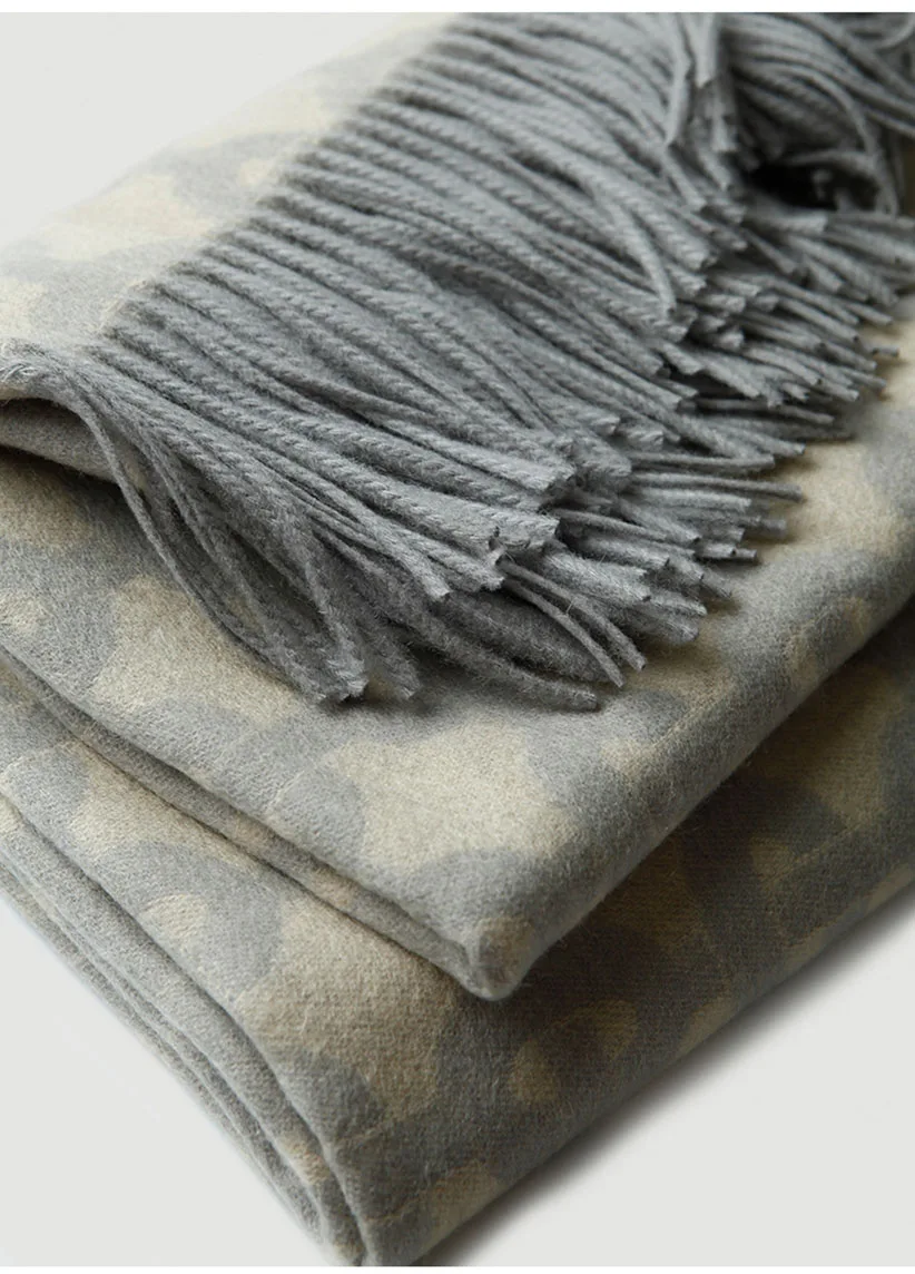 100% lamb wool Blanket Shawl With Tissue 130*185cm Grey Jacquard Warm Cover Wool Bed Cover Hotel Office Nap Home Decoration