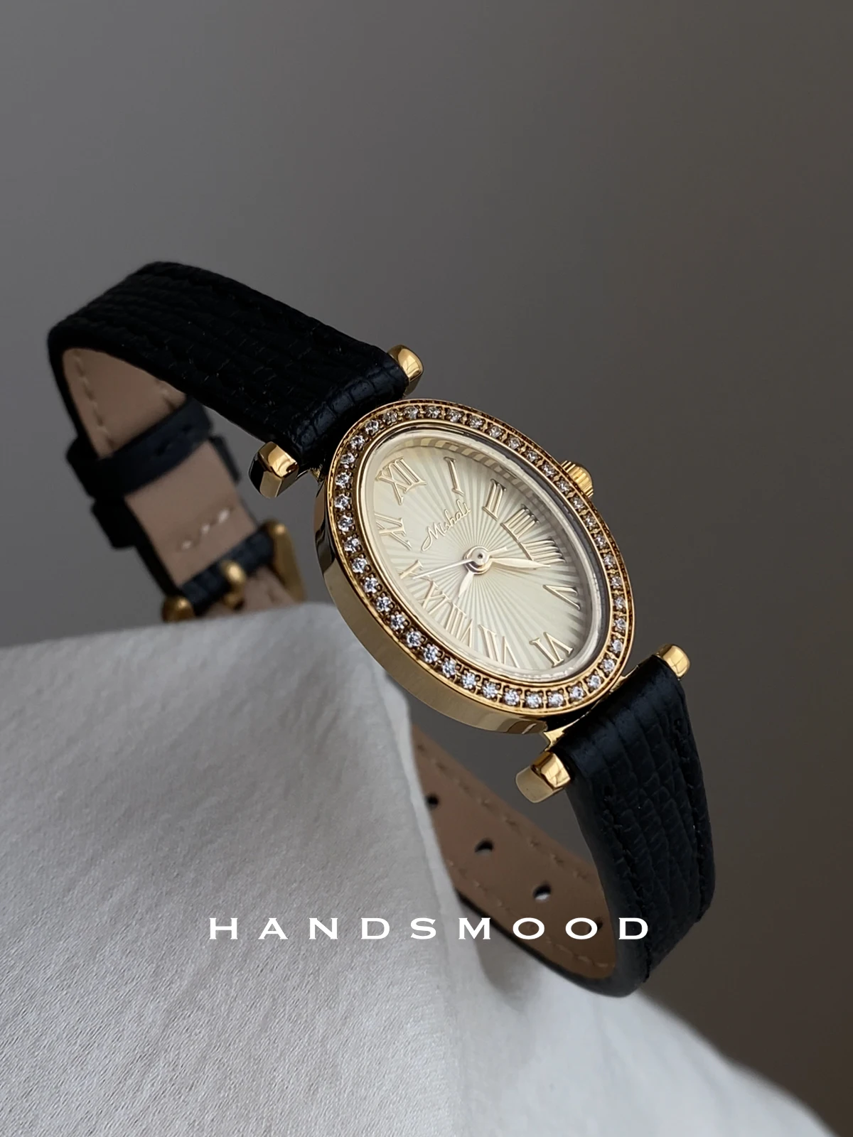 

Black gold watch high-end oval fashion luxury exquisite design high-quality women's leather quartz watch gift for women