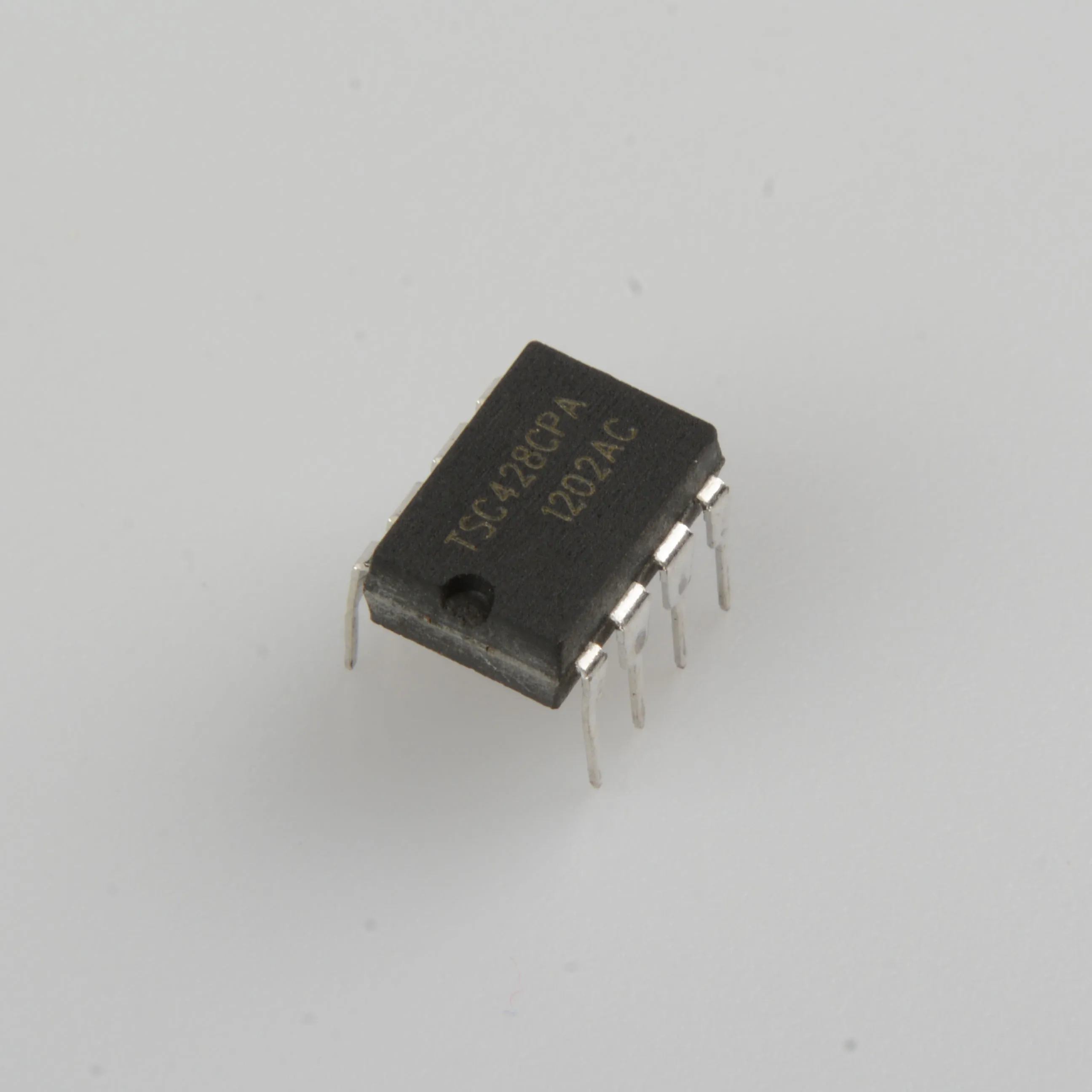 10pcs TSC428CPA IC Chip Integrated Circuit Electronic Components BOM Service High Quality Semiconductor For Circuit Board Repair