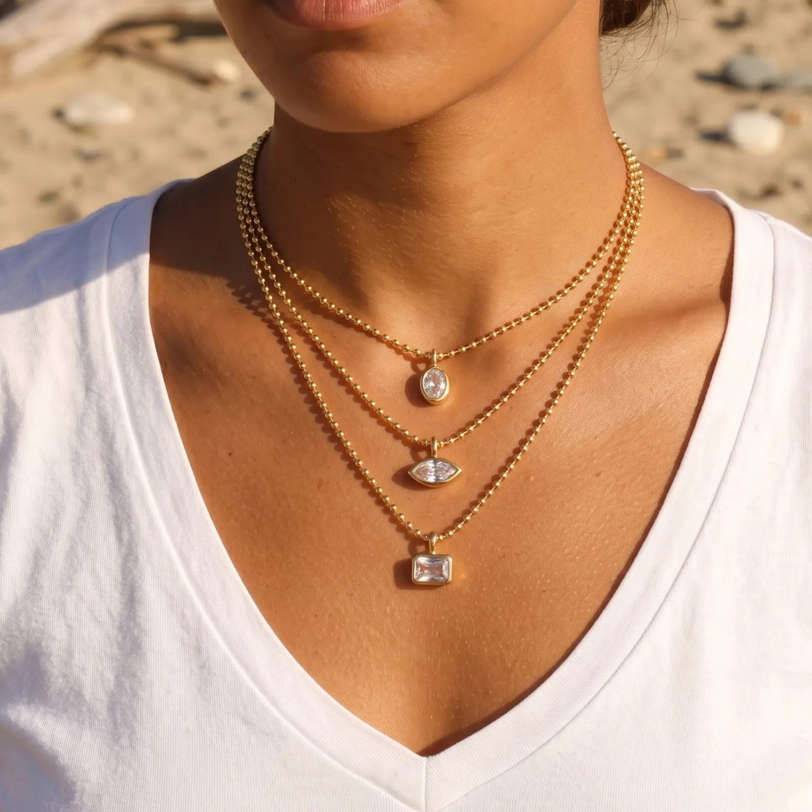 Großhandel Geometrischer Klarer Zirkonia-Anhänger Charm-Halskette 18K Vergoldete Messing-Kugelkette Stilvolles Geschenk für Frauen, 1 Stück – Detail 1