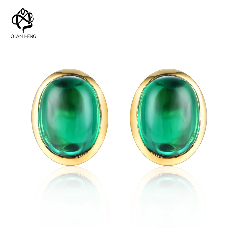 

Qian Heng S925 Emerald Earring Classic Design Gold Color Fashion Earrings Fine Jewels For Women Lovers' Gift Party Elegent