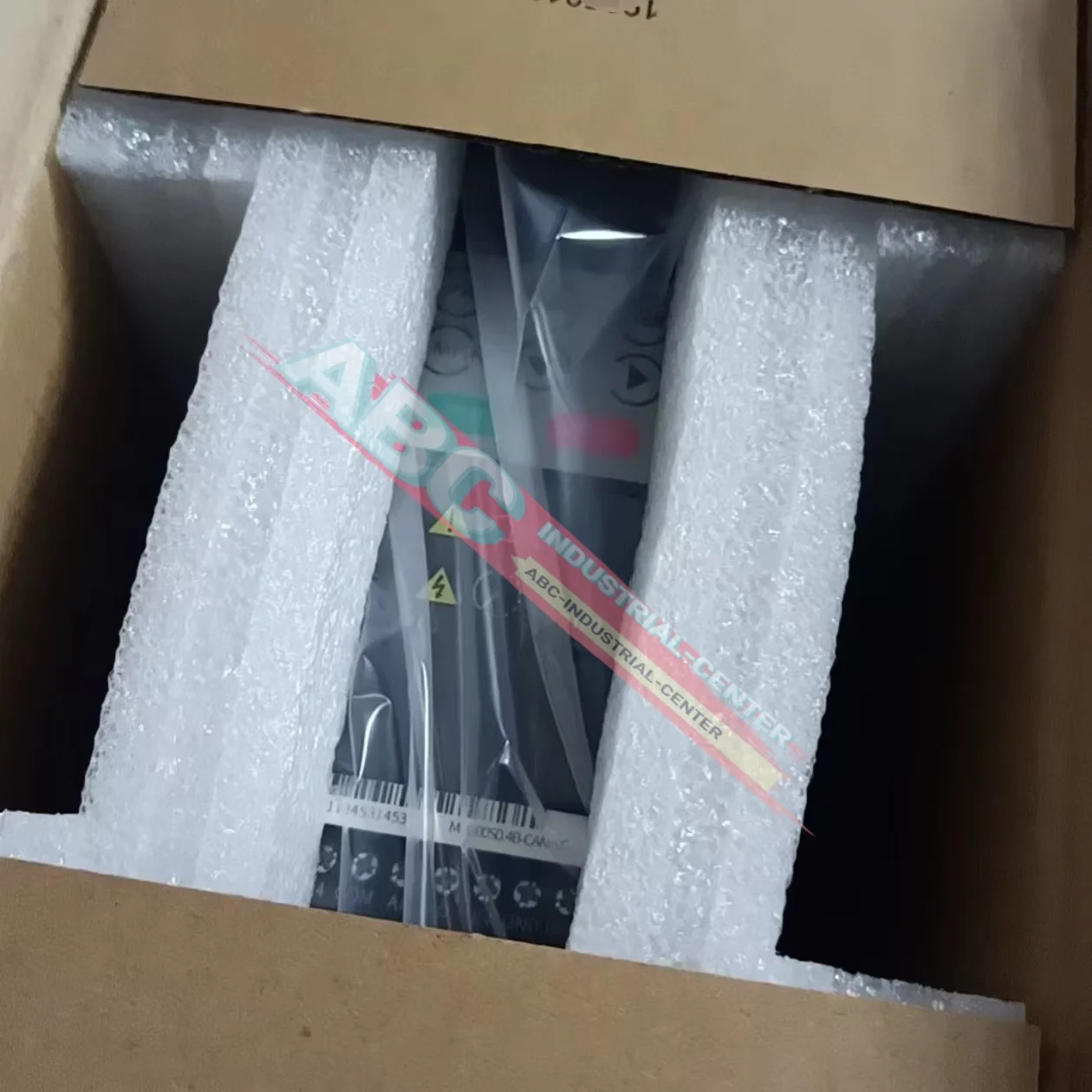 新しいオリジナル MD310T0.4B MD310T0.7B 周波数コンバータ