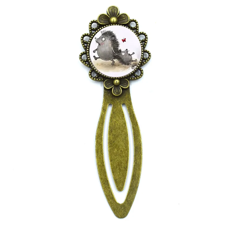 Hedgehog in the Forest Retro Bronze Bookmark Bookmark Label Glass Gemstone as Book Page Marke