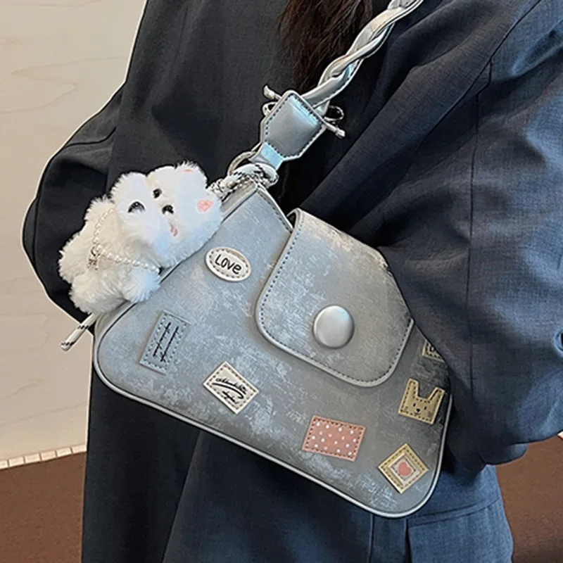 Ins trendige Umhängetasche 2025, neue schicke, einfache Schultertasche für Damen, ästhetische, minimalistische Handtasche mit einem Riemen, modisch
