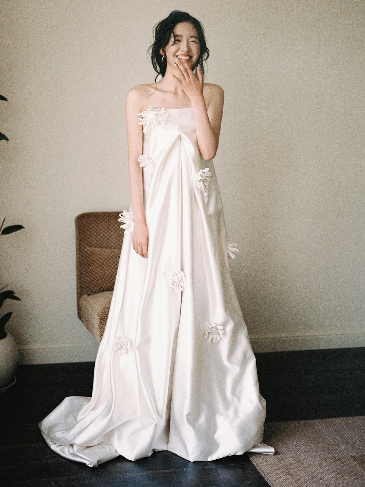 

Элегантное атласное свадебное платье в стиле сказки, сверхлегкое, для помолвки, высококачественное белое платье-юбка в стиле принцессы H...