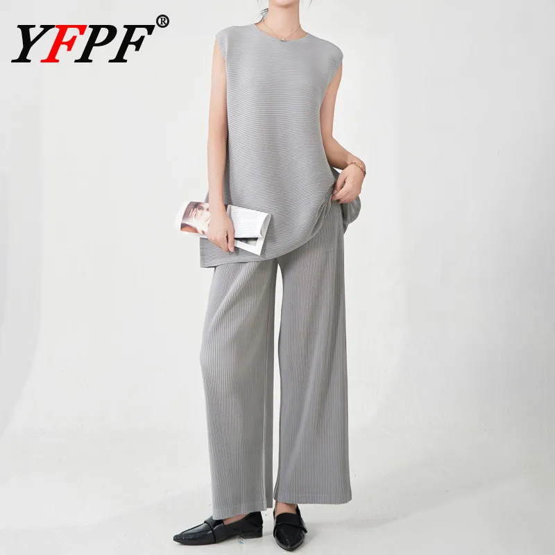 

YFPF повседневный плиссированный дизайн Miyake, женский комплект без рукавов, однотонный жилет, топы + широкие длинные брюки, модная новая одежда 2025 года