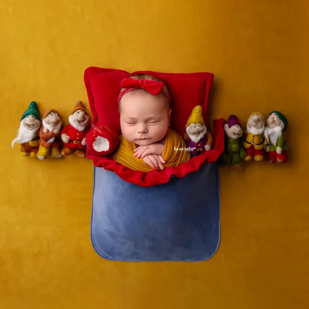 Ensemble d'accessoires de photographie pour nouveau-né fille, 7 nains blanc neige avec poupée, jouet, oreiller enveloppant d'arrière-plan en velours pour bébé, accessoires de séance photo