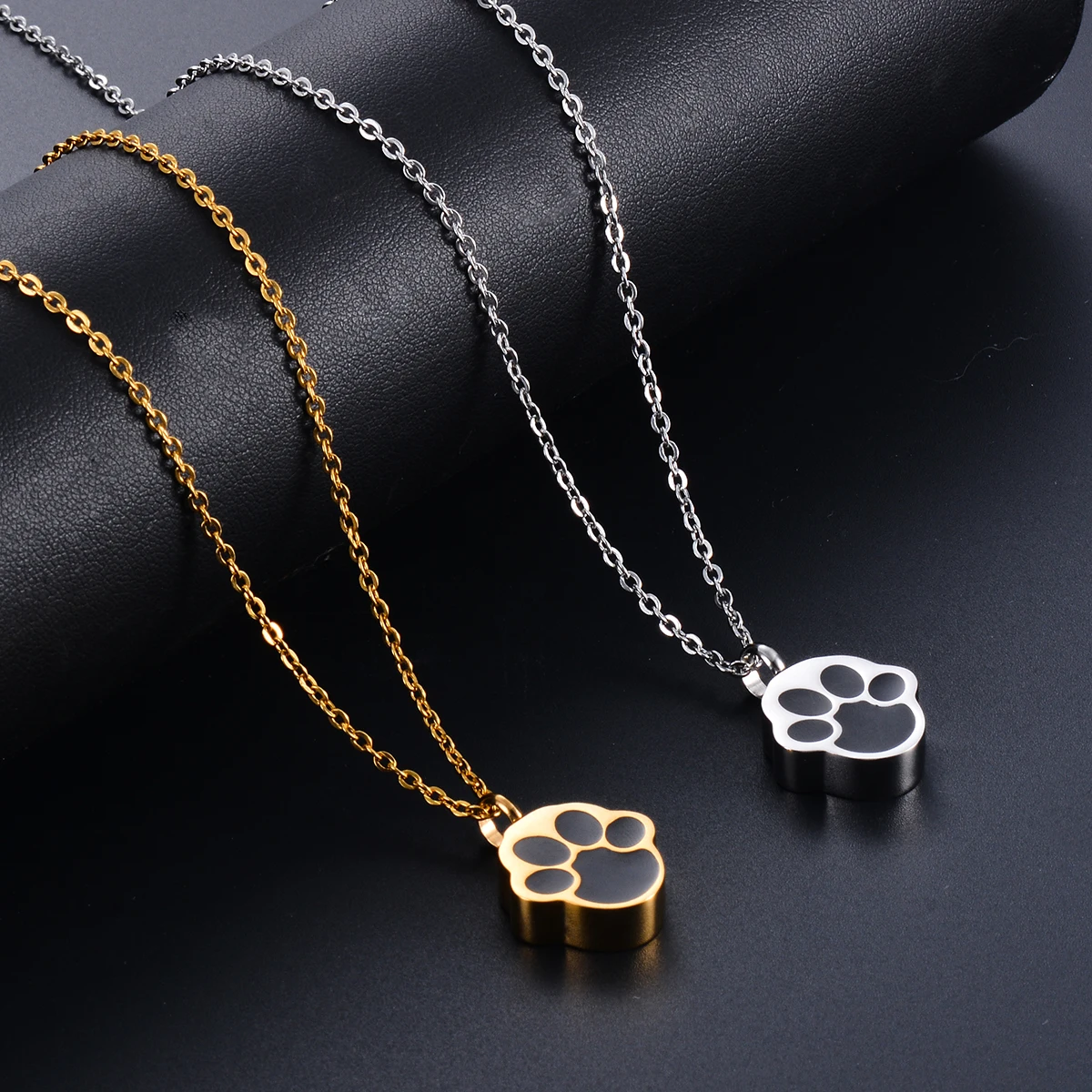 Stainless Steel Memorial Jewelry Dog Pet Paw Print Urn Necklace Ash Holder Keepsake Cremation Pendant for Women Men