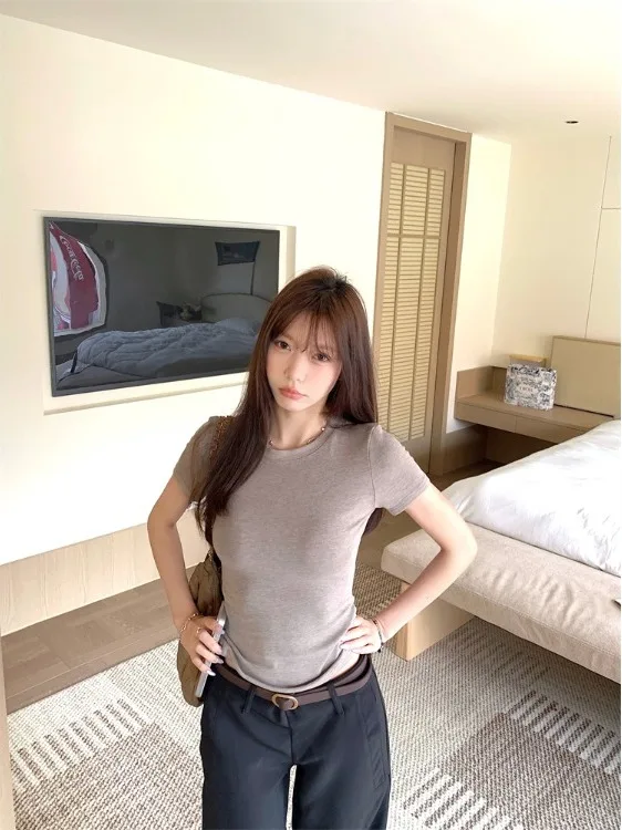 

plus Size Casual Slim Fit round Neck Short Sleeve T-Shirt Color Commute Style Women's Summer New Fashion Top