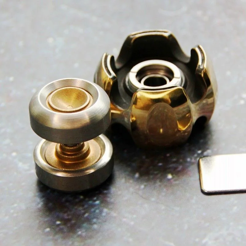 Lärm Messing Fidget Spinner EDC Fidget Spielzeug Erwachsene Entspannung und Freizeit Kleine Gegenstände EDC Büro Stress Relief Spielzeug ADHS Werkzeuge