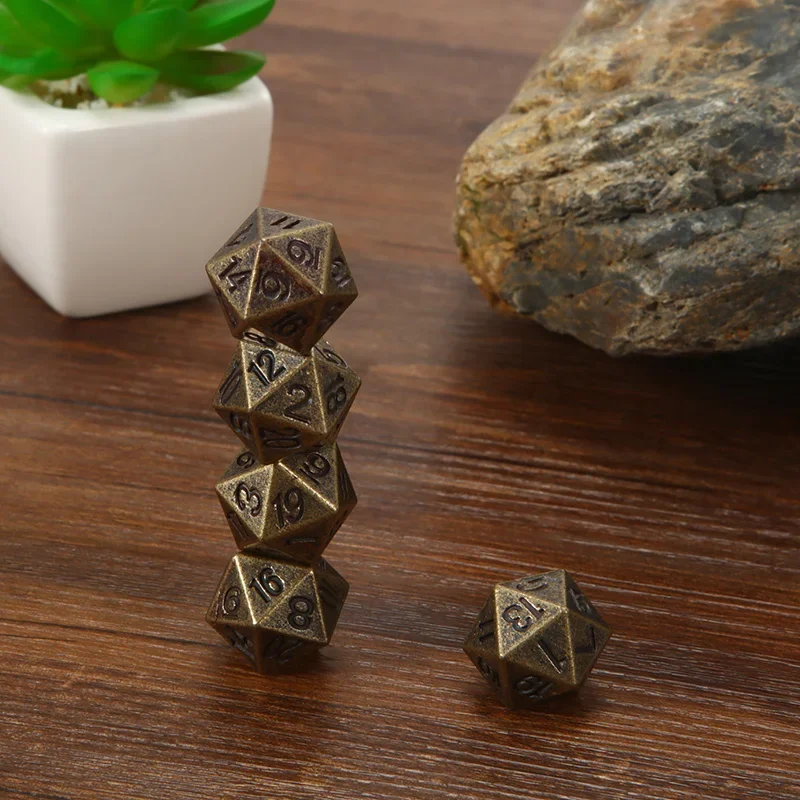 1 Piece 20 Sided Decider Golden/Bronze Metal Funny Dice Standard  Board Game Acessorios