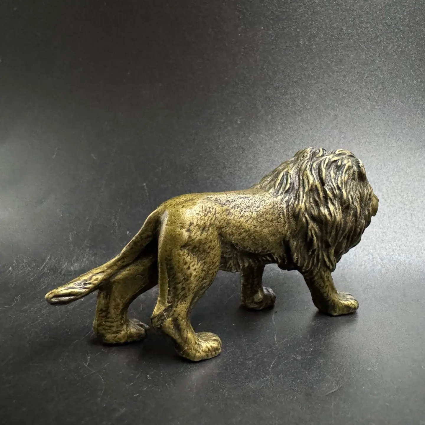 Solid Pure Brass Large African Lion Statue Vintage Paperweight Hand Fidget Ornament Study Desk Decor Antique Collectible