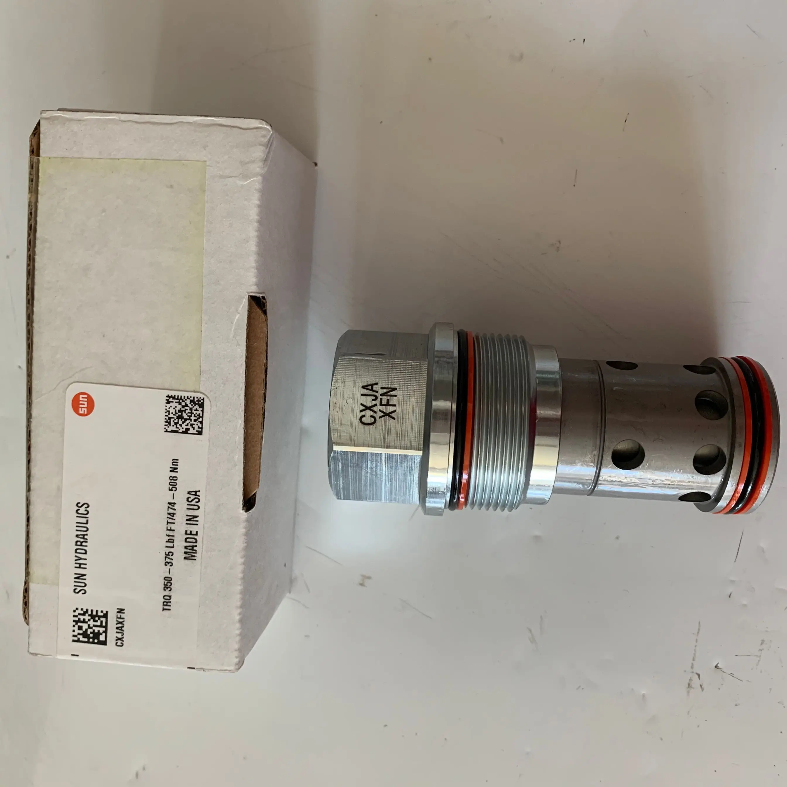 วาล์วตรวจสอบแบบไหลตรงจากจมูกไปด้านข้าง CXJA-XFN CXJAXFN SUN Hydraulics ของแท้จากสหรัฐอเมริกา HYDRAFORCE ea ton vic kers IH S