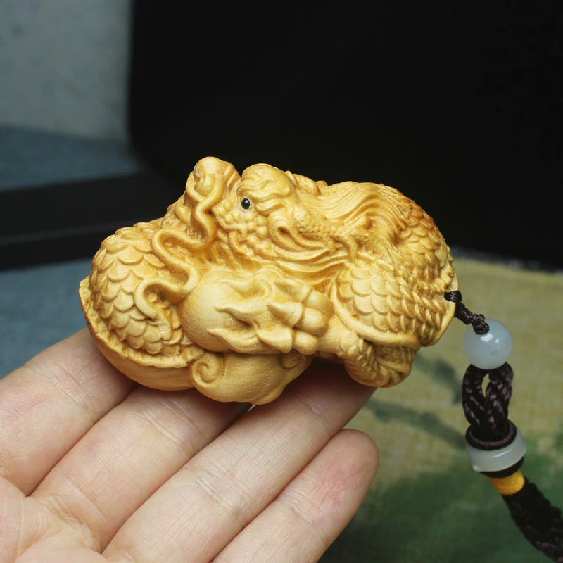 Cypress wood dragon playing with pearls hand-held ornament, three-dimensional carved dragon decorative craft