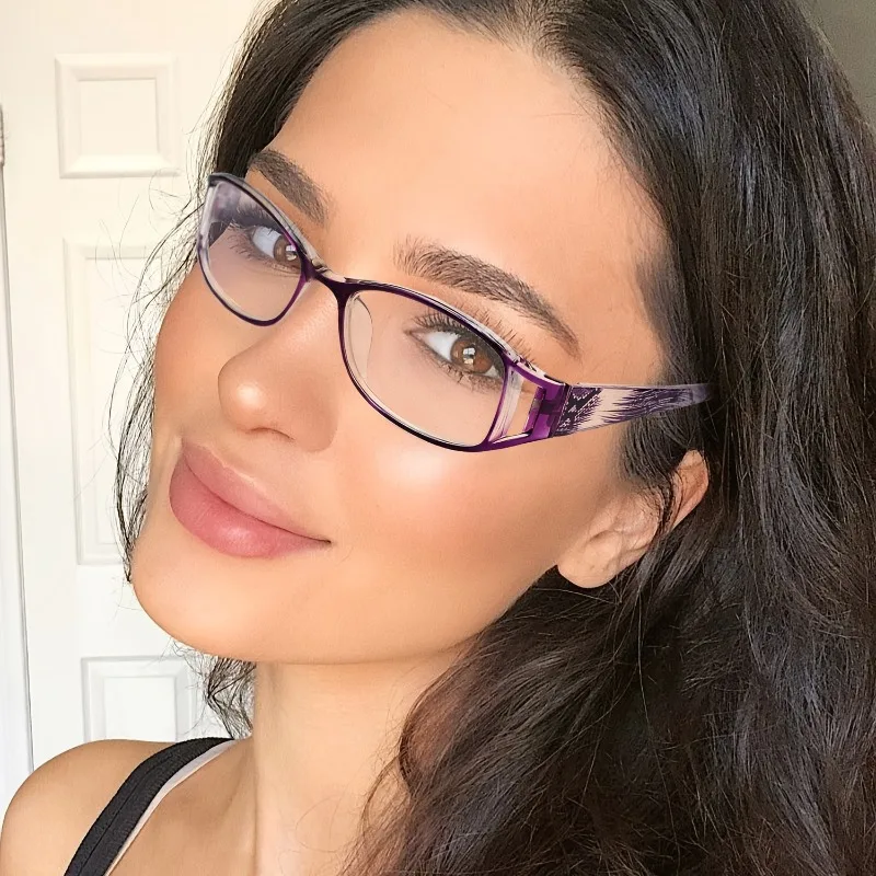 8Pcs High‑Quality Fashion Reading Glasses, Colorful Striped Unisex, Exquisite Package for Daily Office