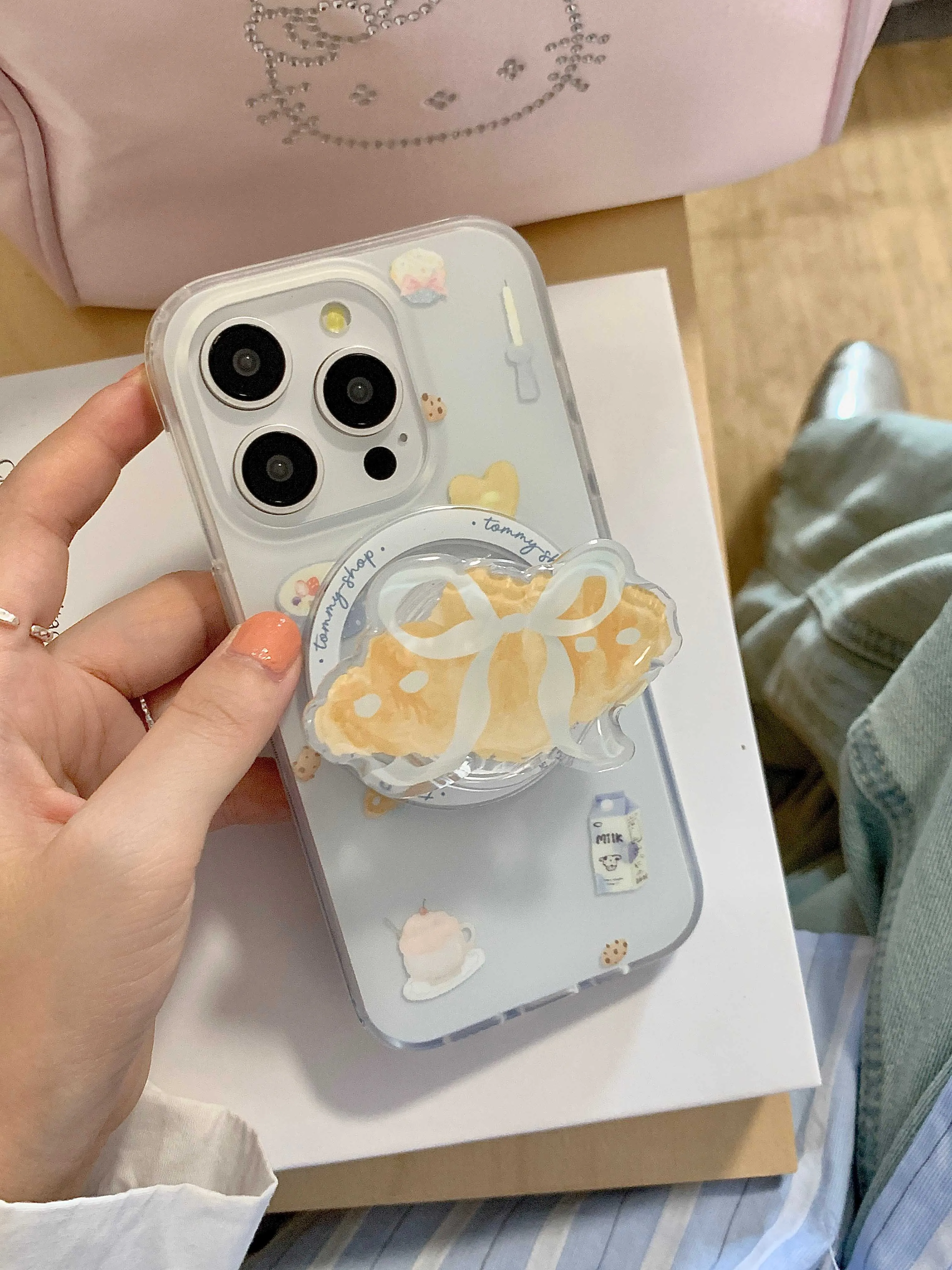 INS bowkbot croissant stand holder magnetic phone case for iphone 15promax 13 14promax 15pro 12 15 pro max 14 milk bread funda