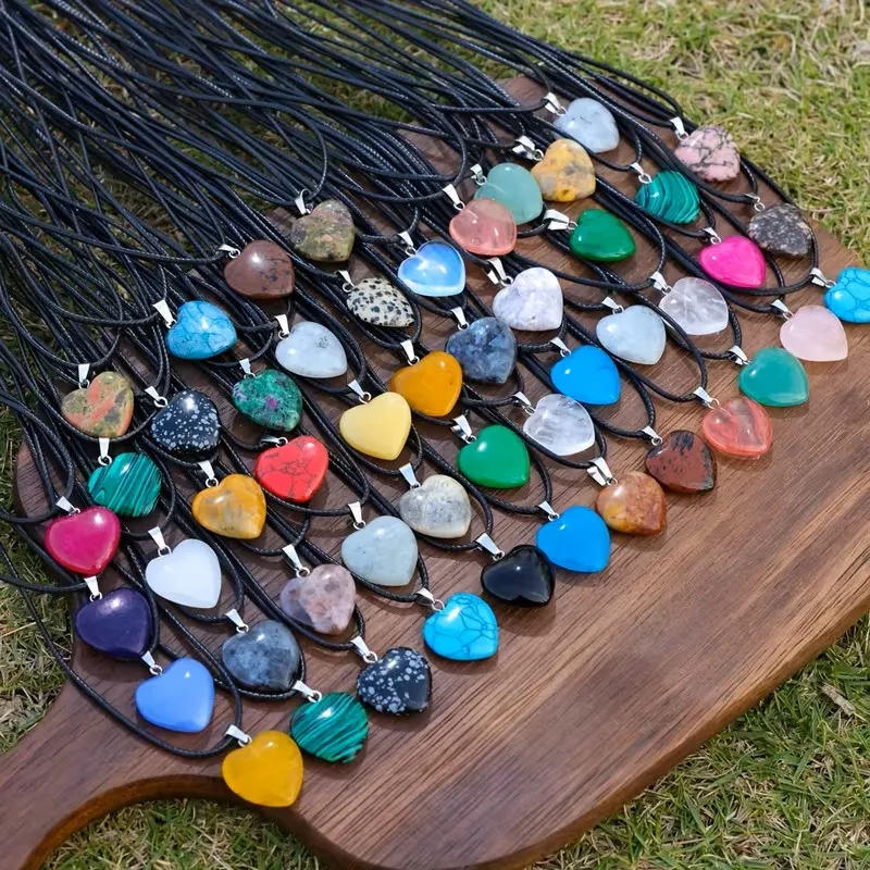 15/20Pcs Random Natural Heart Stone Pendant Necklaces, Mixed Polished Mini Multi-Color Charms, With Black Cord Accessories