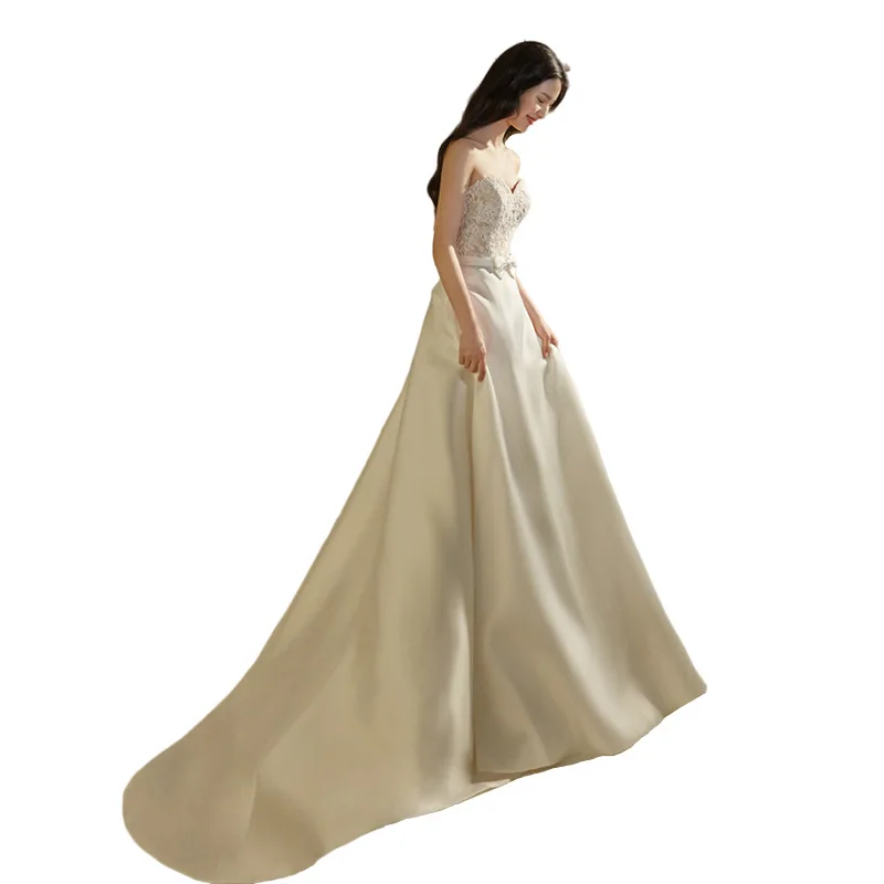 فستان زفاف خفيف جديد على طراز هيبورن الفرنسي من الدانتيل بدون أكتاف فستان استقبال أنيق للتخسيس