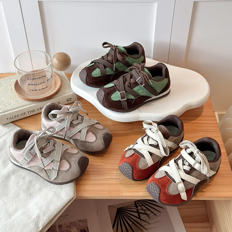Autumn New Niche Retro Color Matching Moral Training Shoes Women's Not Tired Feet Casual Shoes Joker Internal High Sneakers.