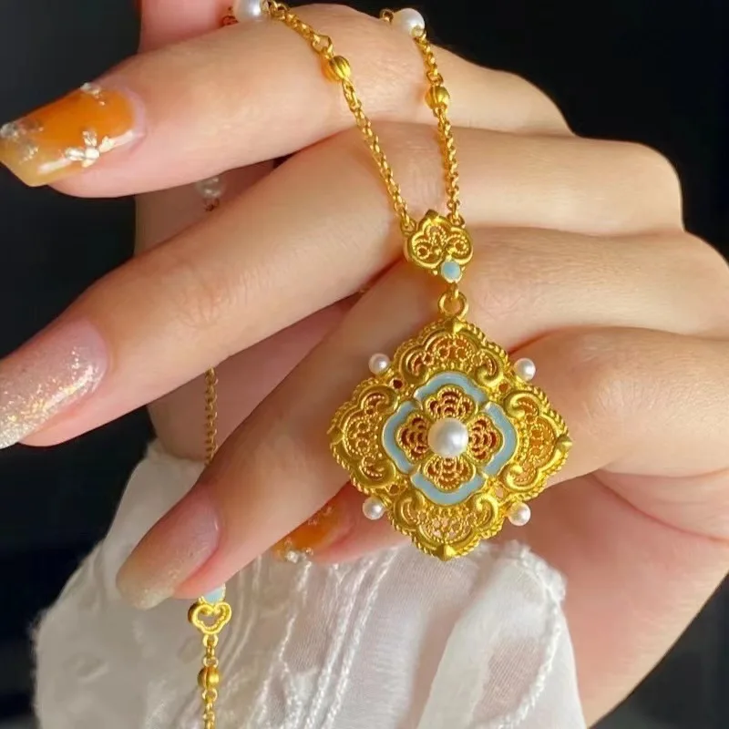 

Винтажное ожерелье в дворцовом стиле с золотой инкрустацией, женское, легкое, роскошное, элегантное, изысканное, универсальное, модное, цепочка на ключицу, ювелирное украшение