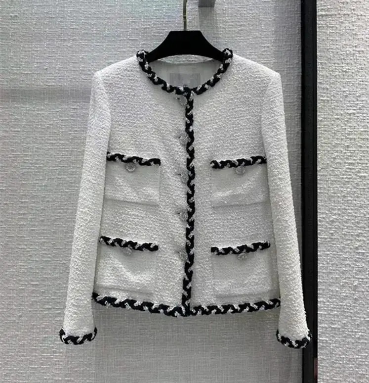

Customized Europe and United States women's 2025 winter new Long sleeve single breasted white multi pocket fashion Tweed coat